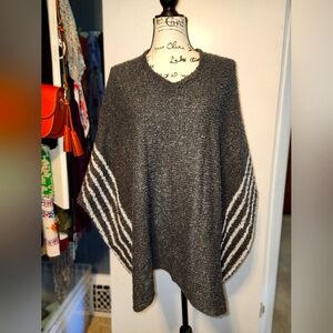 Boucle Grey Enlarged Sweater Poncho